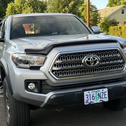 2017 Toyota Tacoma Truck