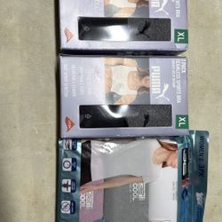 Womens Puma sports bra and womens short sleeve scoop neck