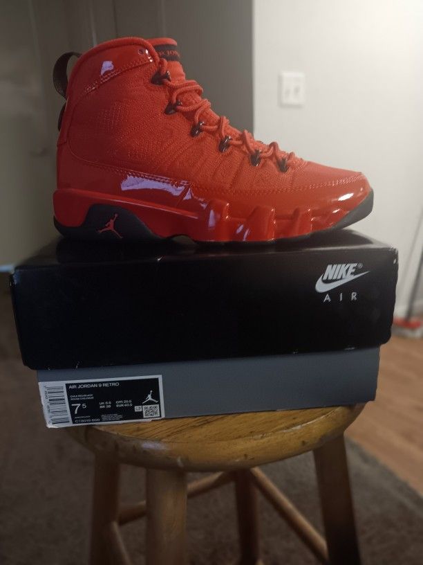 Air Jordan 9 Retro Red 7.5
