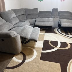 Power Sectional - Can Deliver