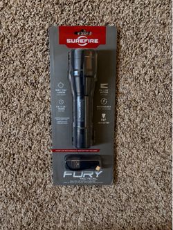 FURY DUAL FUEL TACTICAL Dual-Fuel Tactical LED Flashlight