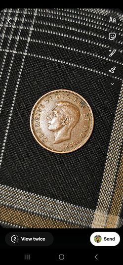 1945 Canadian 1 cent coin with maple leaf design