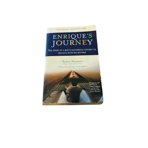 Enrique's Journey: The Story of a Boy's Dangerous Odyssey to Reunite with Mother