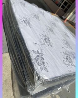 Queen Size mattress / Colchon