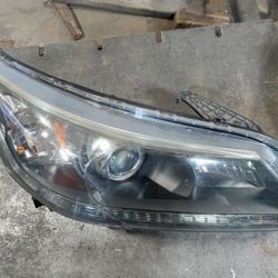 HONDA ACCORD SEDAN 2013-2015 Right Side Halogen Headlight