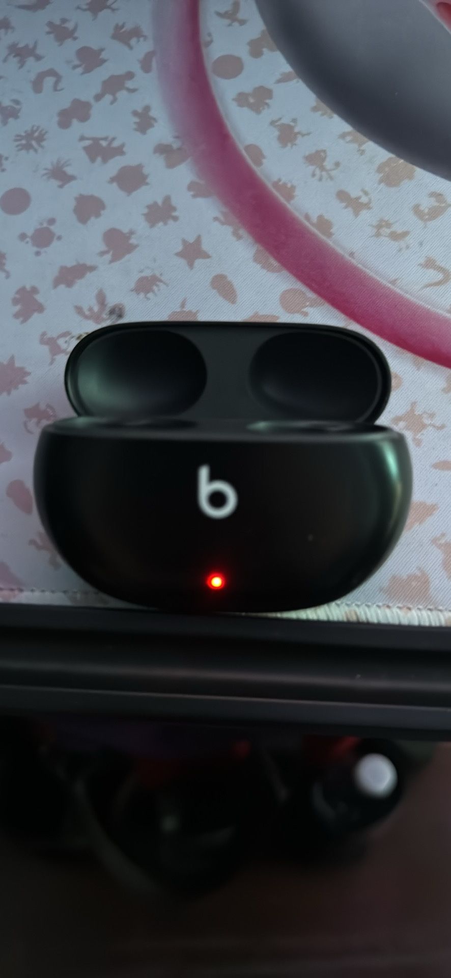 Beat Bud Wireless Charging case