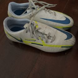 Nike Phantom Air Zoom Soccer Cleats 5Y