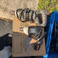 1/2" Hammerdrill And 3/8" Drill Black Decker