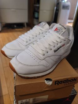 Mens 11 white Reebok Classic Leather