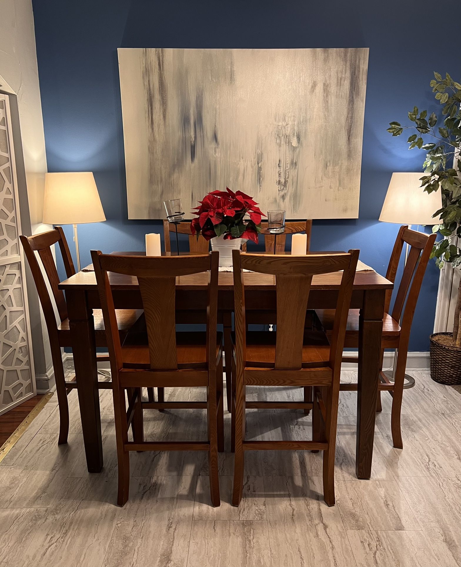 Nice Solid and Sturdy Height Dining Set in Good Condition! Table with Leaf and 6 Chairs!Table has Some marks.