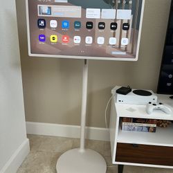 LG Stand By Me 27” TV