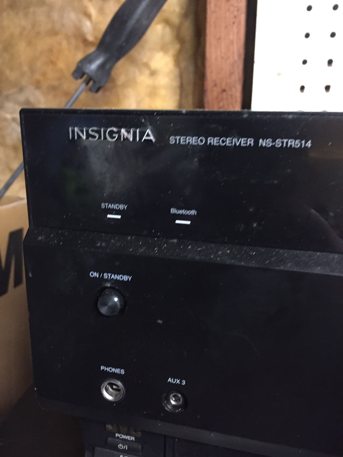 STEREO RECEIVER INSIGNIA AM/FM Bluetooth