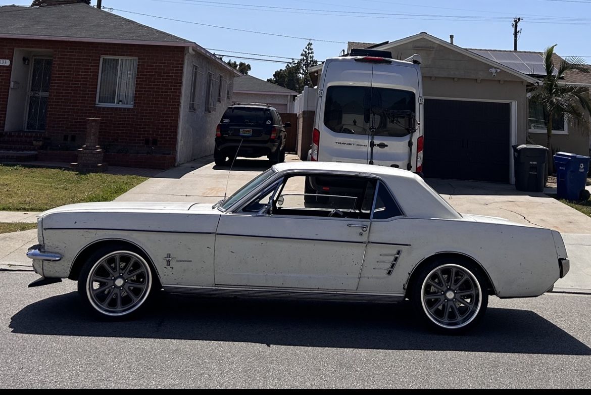 1966 Ford Mustang