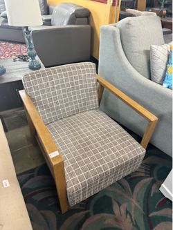 Accent chair