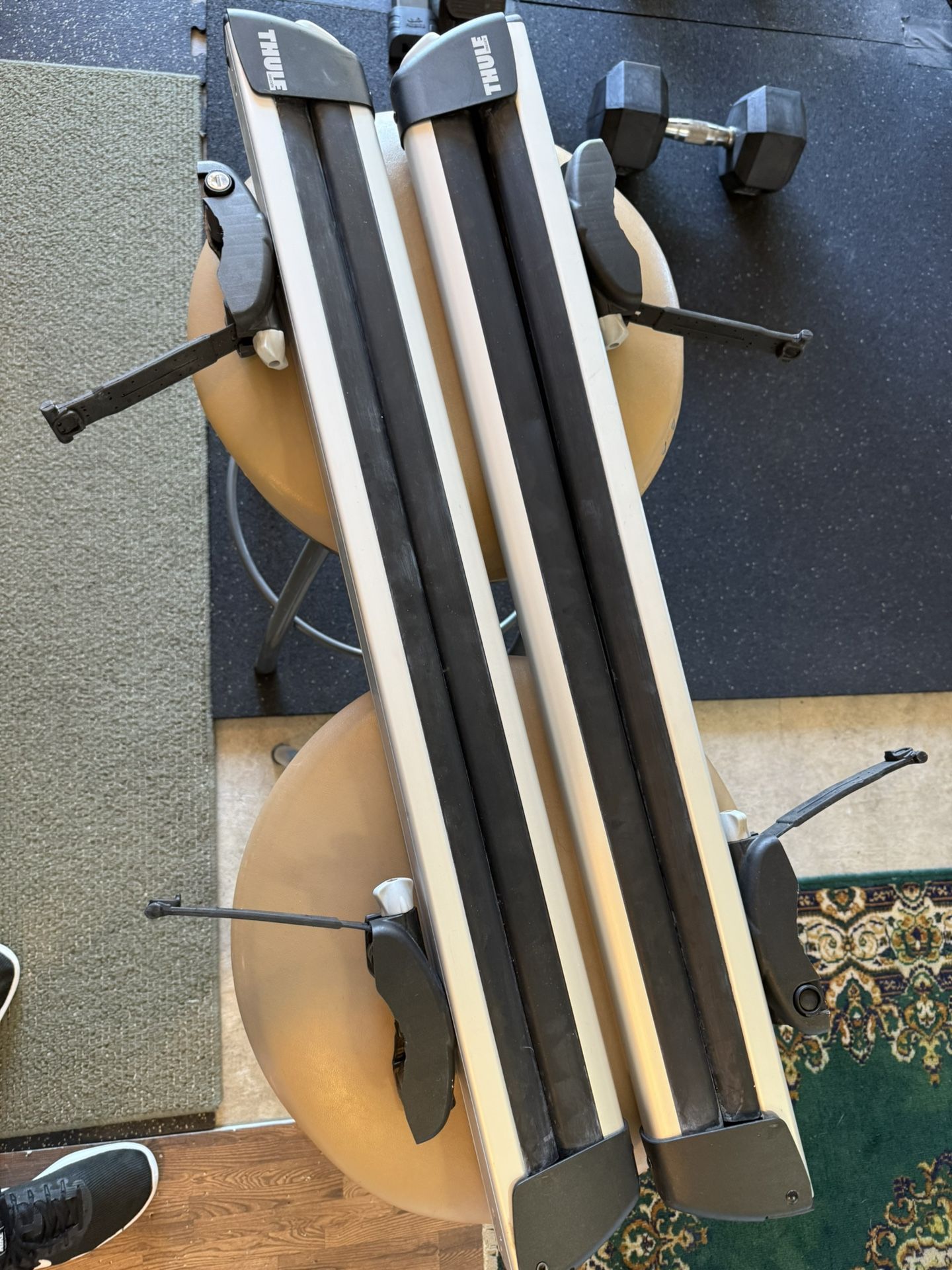 Thule Ski/ Snowboard Rack