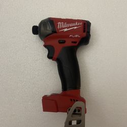 Milwaukee Surge Drill 