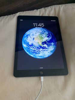 Generation 6 iPad. 32g