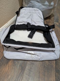 Dog car seat $10
