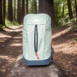 New With Tags! 10 L DAY HIKING Backpack Color Light Green Ozark Trail 