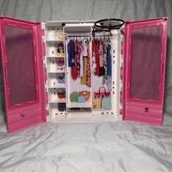 Barbie Ultimate Closet 