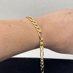 Gold 14K Figaro Bracelet