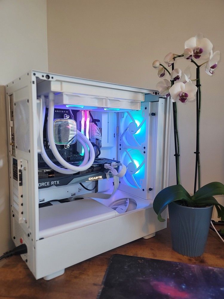 Beautiful 1440p Gaming PC