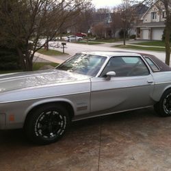 1975 Oldsmobile Cutlass Supreme 