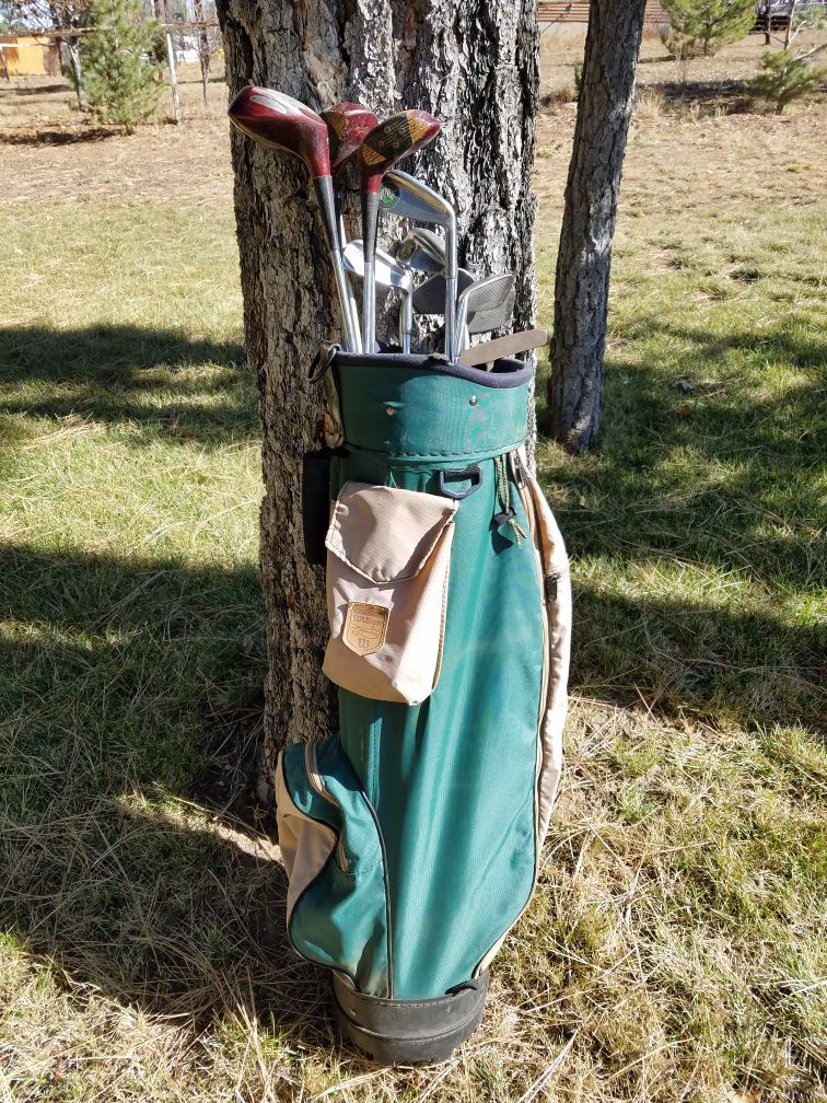 Wilson Golf Bag/Various Clubs