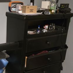 Dresser