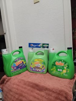 Cuatro producto por $40