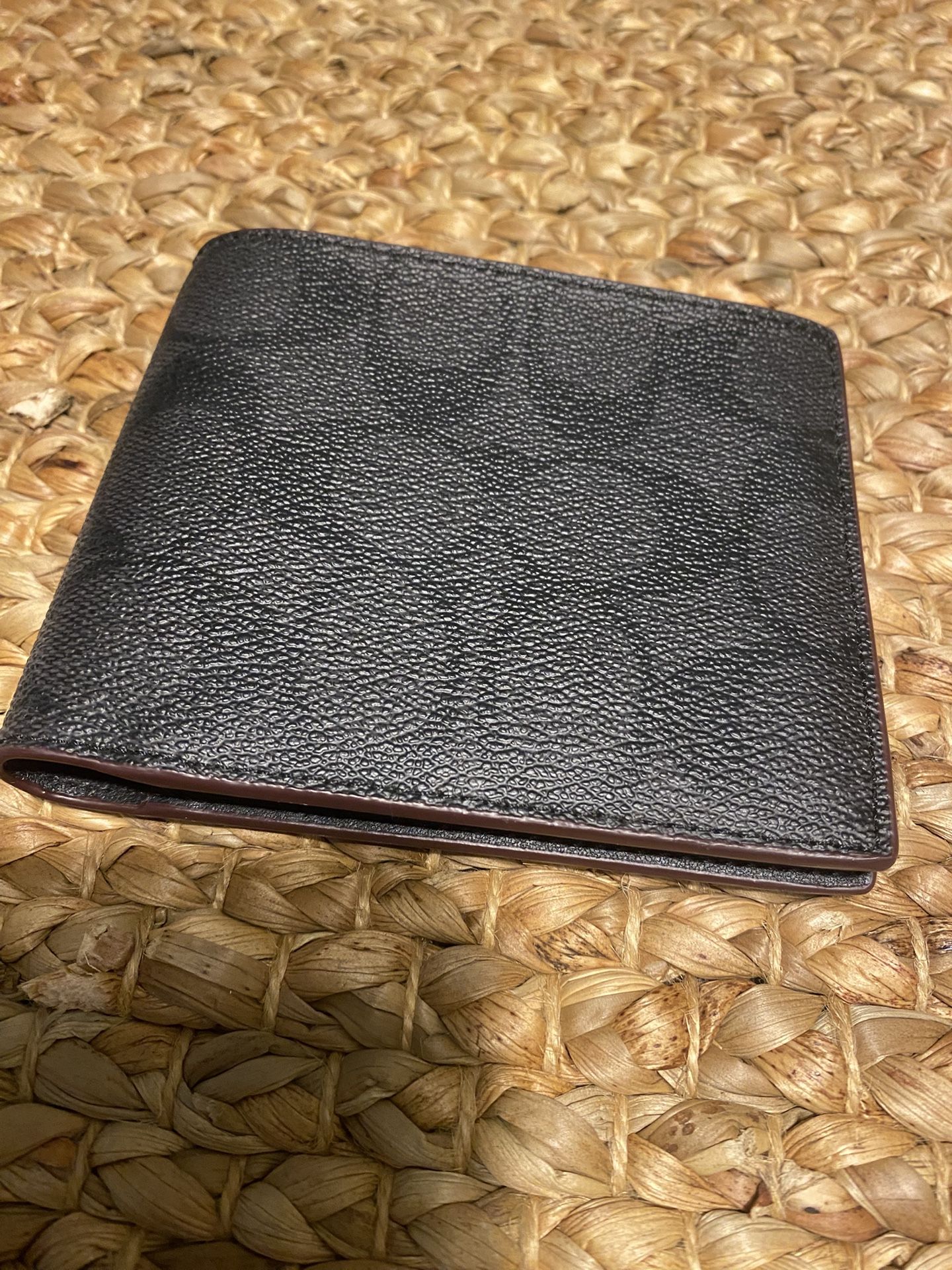 Coach Signature Canvas Men’s Wallet