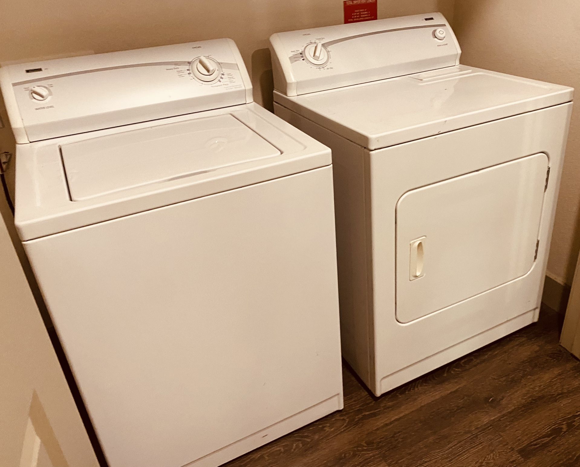 KENMORE 300 Series Heavy Duty Super Capacity Washer & Dryer