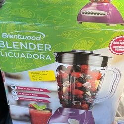 Brentwood 12-Speed + Pulse Blender (Model JB-220PR). 