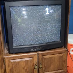 27 Inch Sylvania TV 