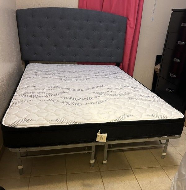 Brand-New Queen Mattresses Must Go Up to 70% Off Retail!