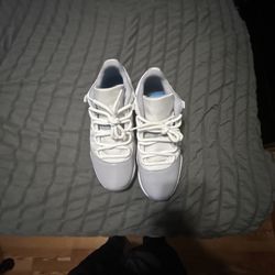 Jordan 11 Cement Grey/Size (8) Men’s