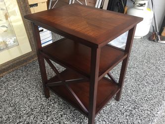 Ethan Allen Dexter Side Table