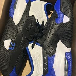 Jordan Stay Loyal 2 ‘Hyper Royal