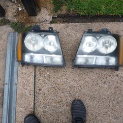 CHEVY TAHOE  HEADLIGHTS 