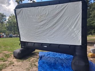 VIVOHOME Inflatable Blow up Mega Movie Projector Screen 13' x 10' with Carry Bag, has blower included