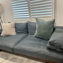 HD Buttercup Sofa 