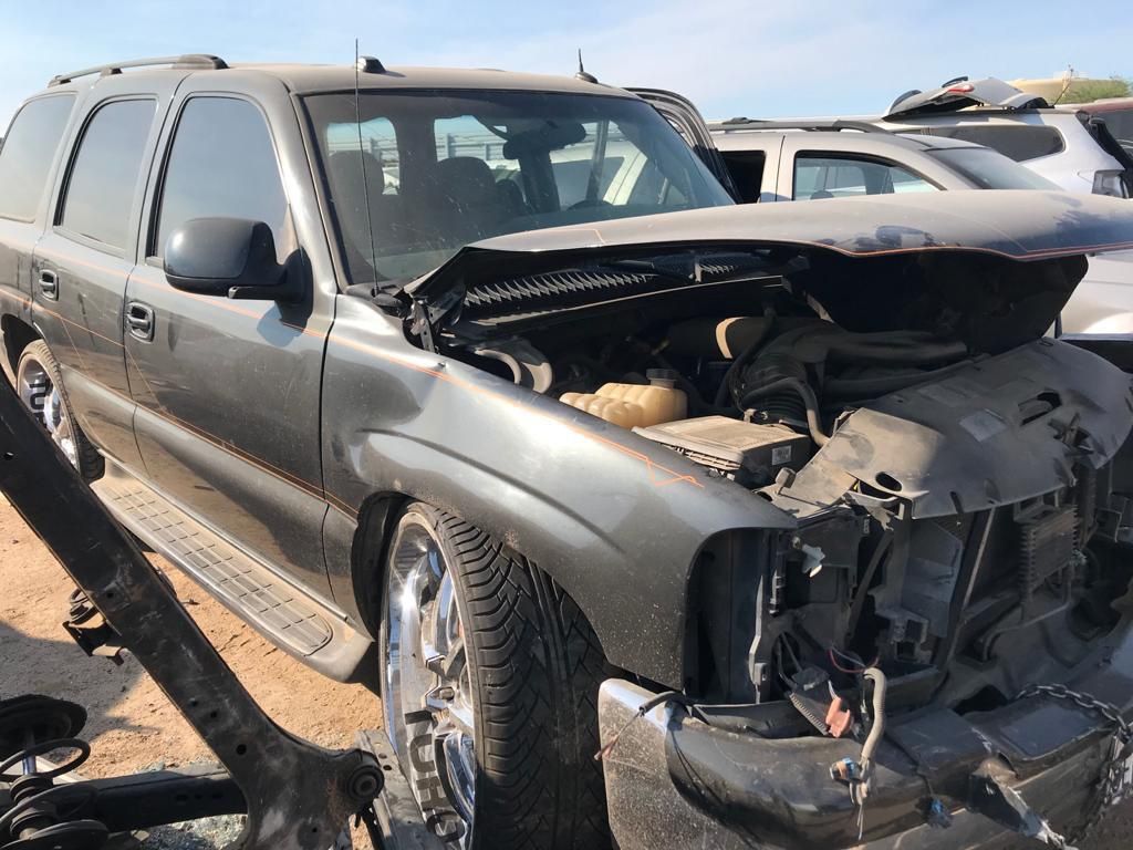 2004 GMC YUKON 5.3L 4x4 FOR PARTS—90 DAY WARRANTY WE DELIVER