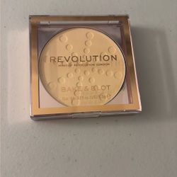 Revolution Bake & Blot Face Powder -Banana