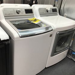 New Scratch And Dent LG Washer And Dryer Set. 1 Year Warranty 