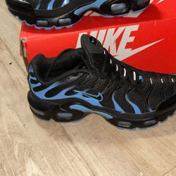 Nike Air Black University 