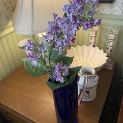 Beautiful Artificial Purple Flowers for a Vase