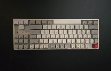 KEYCHRON K6 Mechanical Keyboard 60% Compact Size Gaming Keyboard. Lightly Used. White/Grey