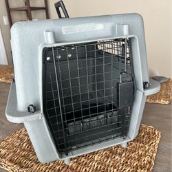 Heavy-Duty Pet Crate/Kennel - Great Condition