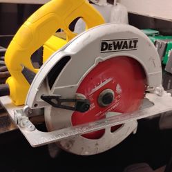 DeWalt  DWE575  7-1/4" Corded Circular Saw