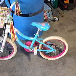 Schwinn 16" Girls Bike